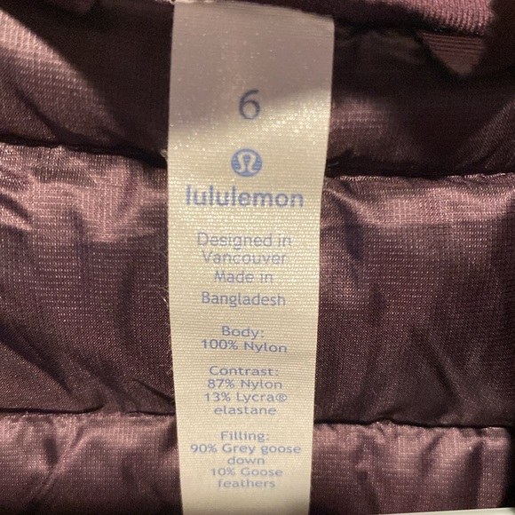 Lululemon lightweight dark purple puffer jacket. Women size 6. - Picture 2 of 3